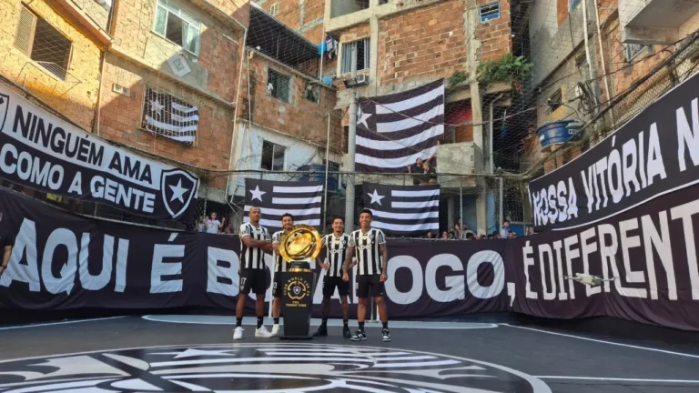Botafogo parte para a Copa de Clubes no domingo e torcedores preparam despedida festiva