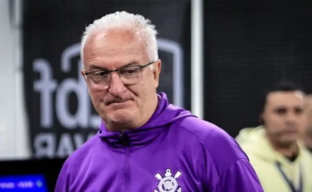 Corinthians Empata em Casa com o Vitória e Despenca na Tabela