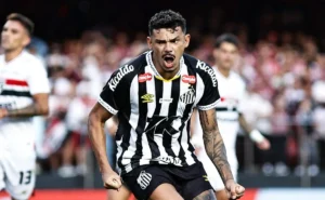 Santos Vence Jogo-Treino com Gols de Jogadores em Busca de Destaque