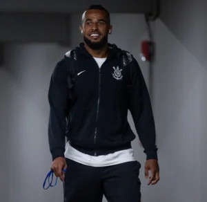 Alex Santana se despede do Corinthians: "Continuarei torcendo"