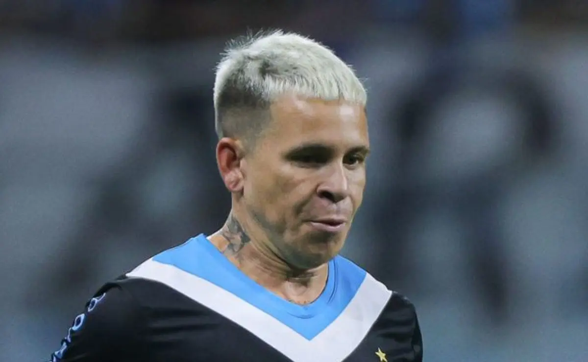 Soteldo busca negociação com o Fluminense e pede para jogar o Super Mundial pelo clube.