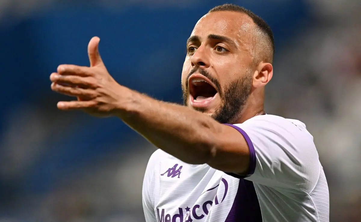 Arthur Cabral no Botafogo: Transferência Ameaçada por Interesse Saudita