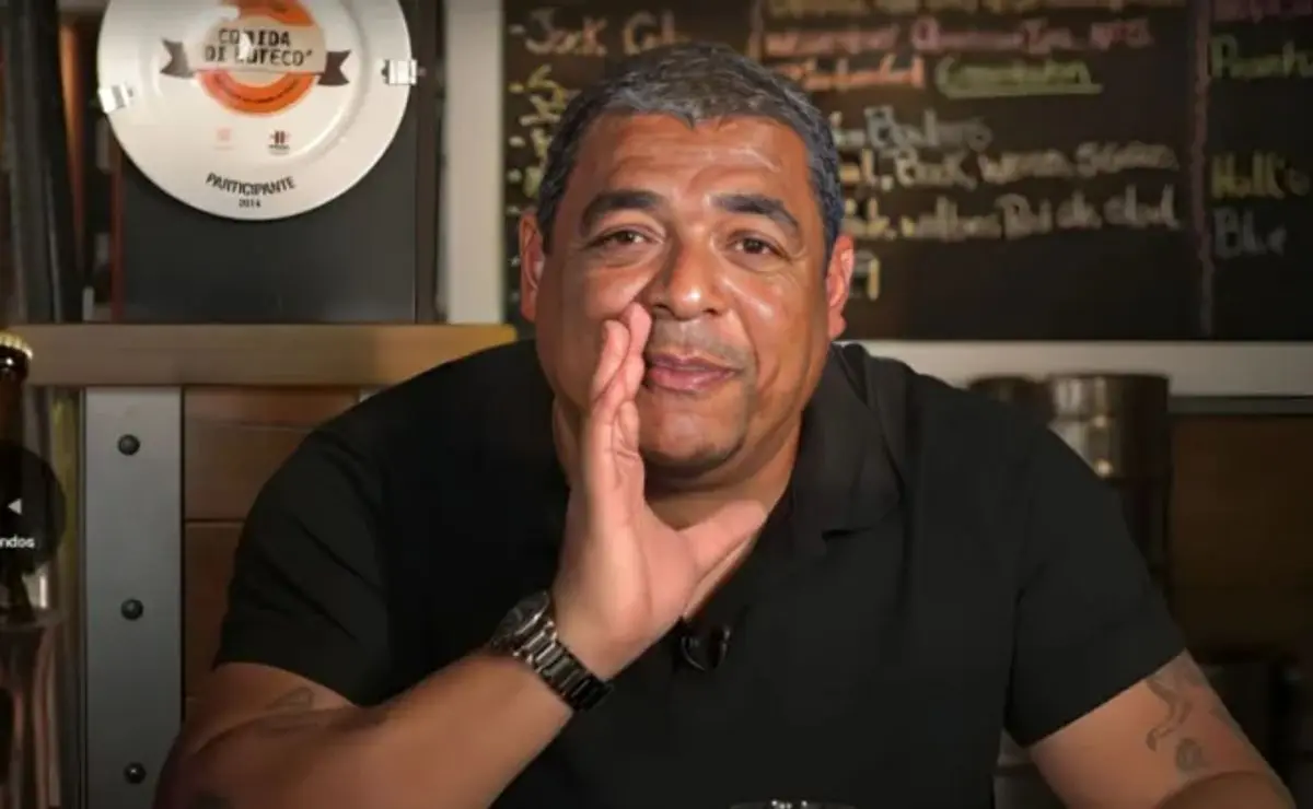 Vampeta critica escalação da Seleção Brasileira para jogo contra o Paraguai nas Eliminatórias: "Eu mexeria".