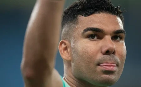 Casemiro exalta Neymar em entrevista coletiva da Seleção Brasileira