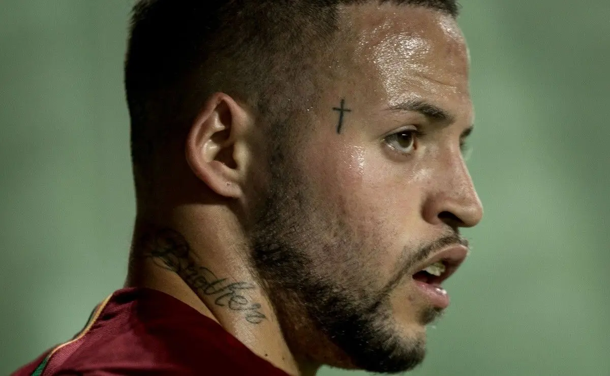 Fluminense tenta última investida por Nico López, mas Nacional impede transferência