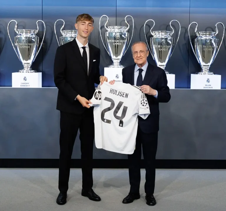 Real Madrid oficializa zagueiro espanhol: "É o time da minha vida"