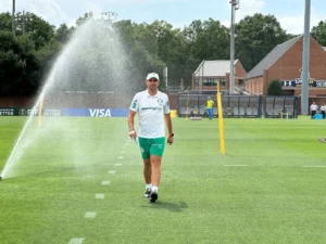 Palmeiras Inicia Treino nos EUA com Paulinho