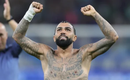 IA prevê placar de Vitória x Cruzeiro no Brasileirão Betano: Oportunidades em jogo