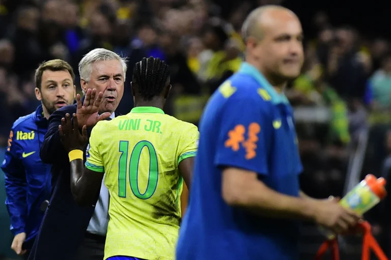 Estreia de Carlo Ancelotti no Brasil: Mosaico, Inquietação e Alívio na Classificação