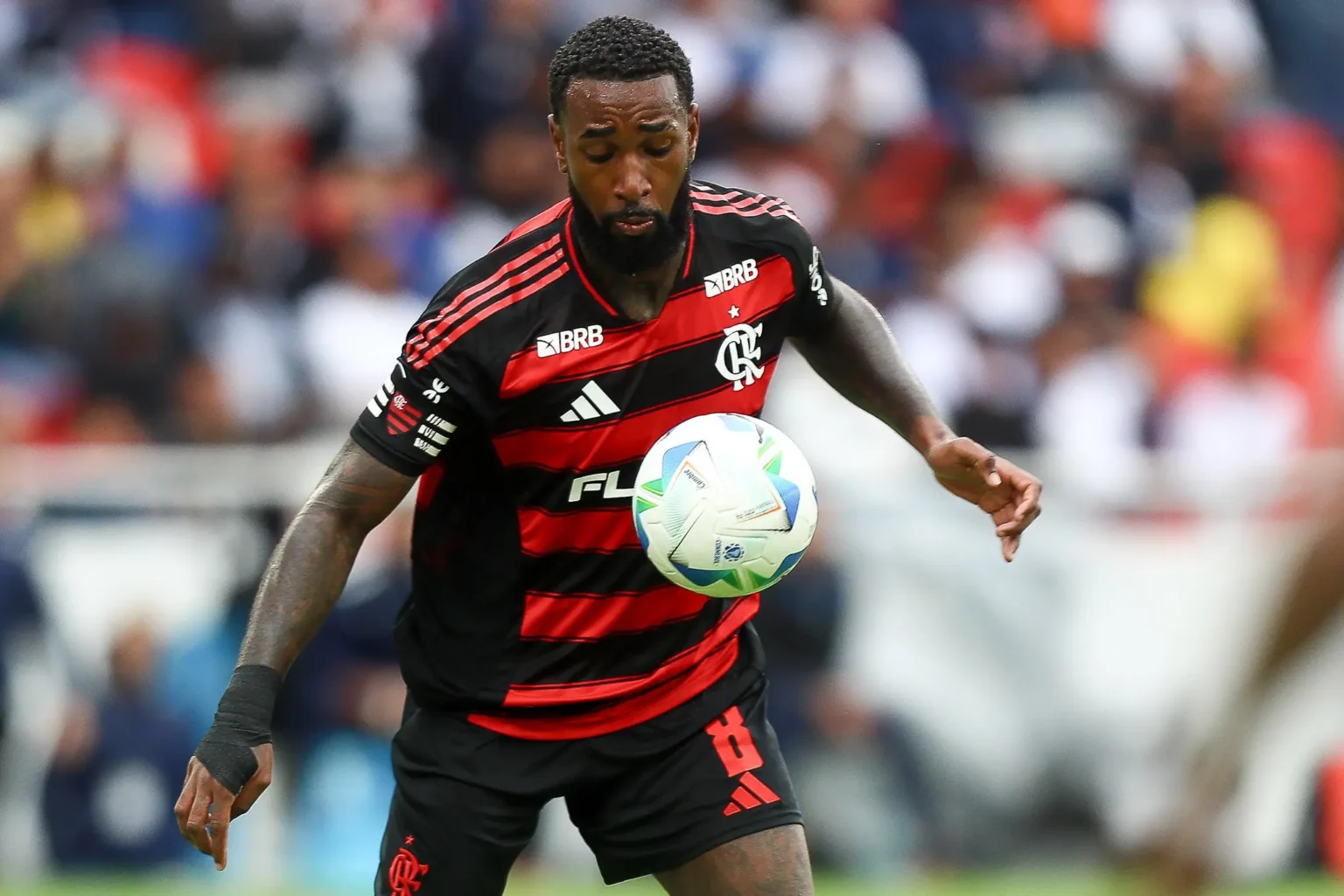 Gerson se Reapresenta ao Flamengo: Adeus Antecipado ou Foco no Mundial de Clubes?