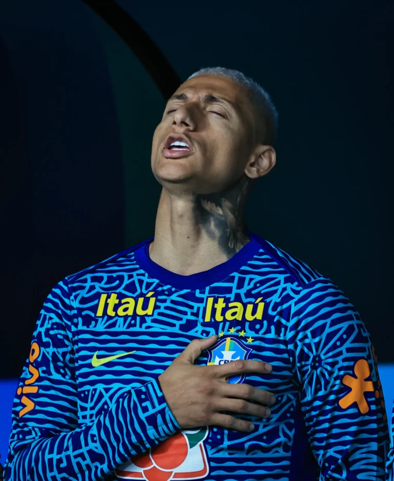 Richarlison admite atuações abaixo do esperado e se dedica "como um condenado" para retornar à Seleção