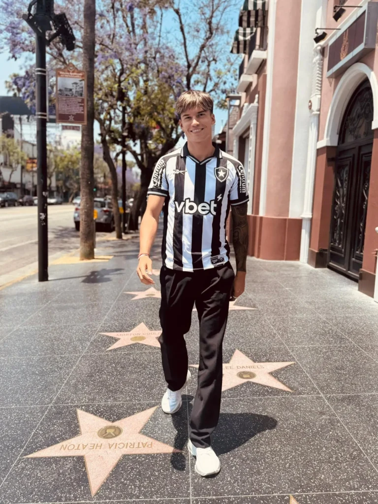 Correa se apresenta ao Botafogo nos EUA; Savarino ainda é dúvida