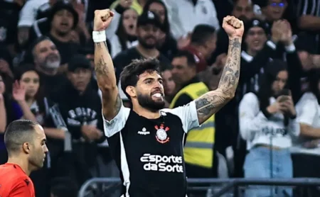 Yuri Alberto recebe Medalha de Mérito Esportivo por feitos no futebol pelo Corinthians