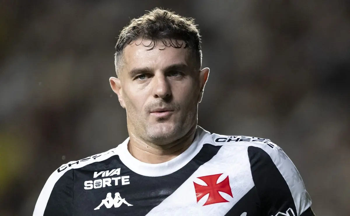 Vasco em risco: Boca Juniors mira contratação de Vegetti