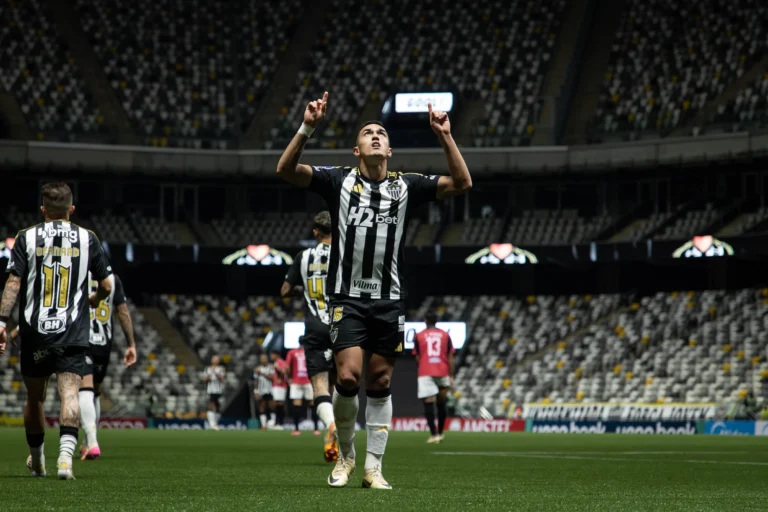 Fenerbahçe faz proposta por Cuello ao Atlético-MG: confira os valores