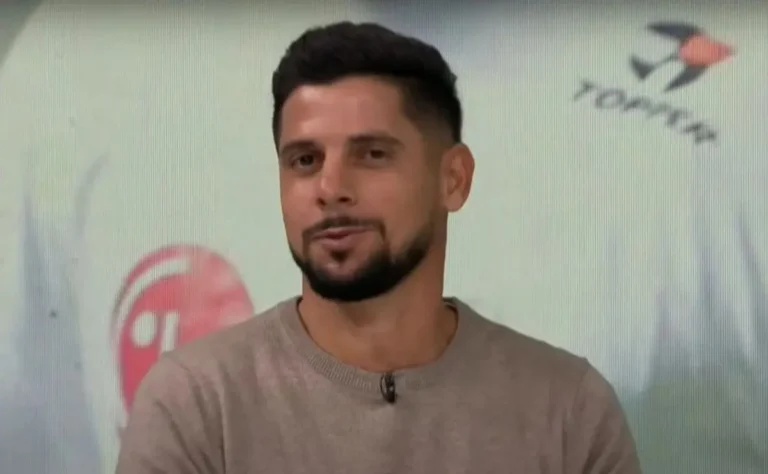 Cicinho Confirma Permanência de Neymar no Santos e Critica Diretoria