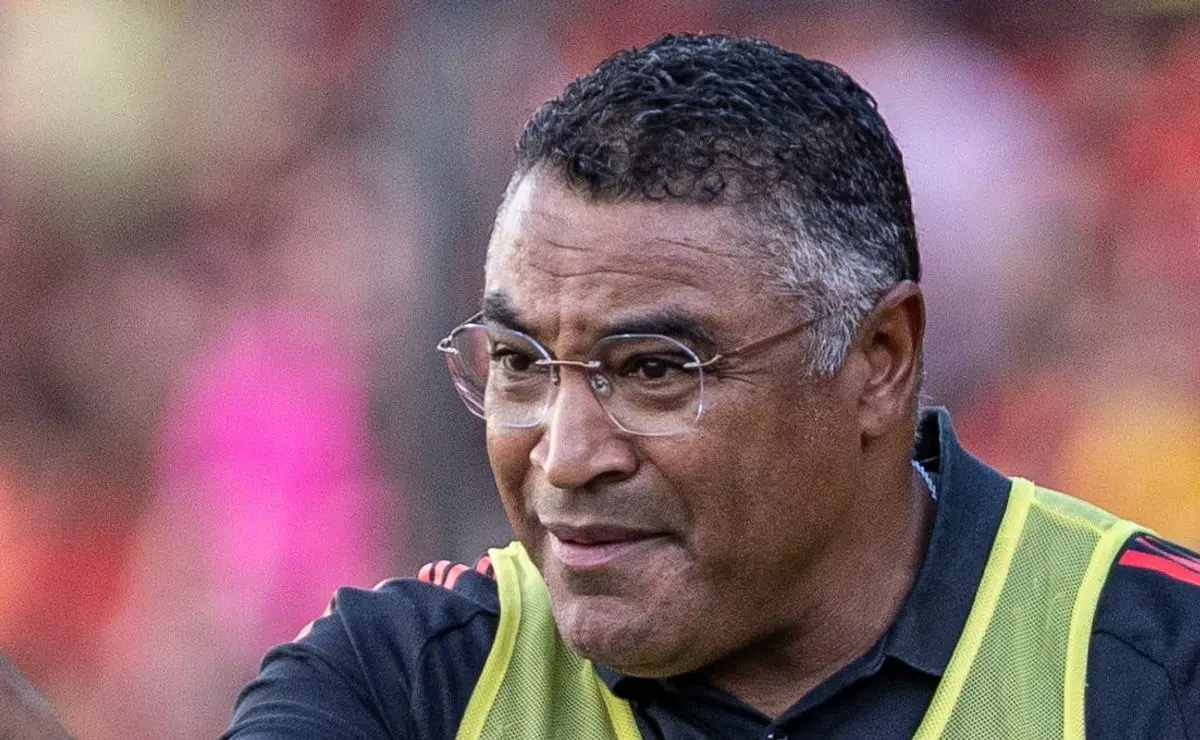 Roger Critica Desempenho do Internacional Após Derrota para o Fluminense
