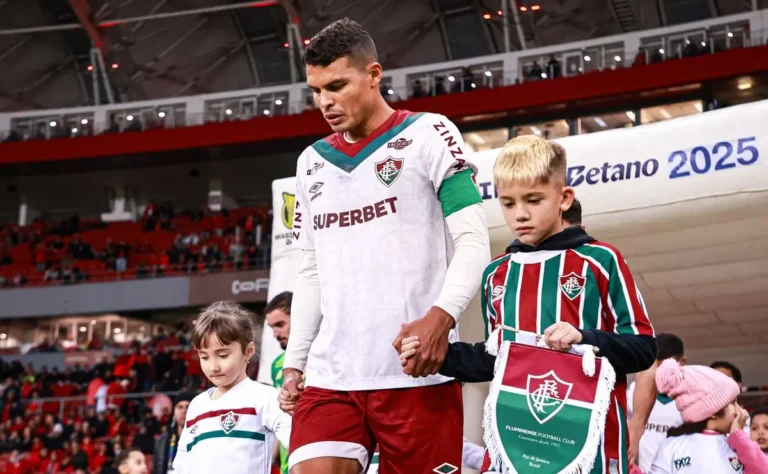 Thiago Silva Brilha em Vitória do Fluminense Contra o Internacional