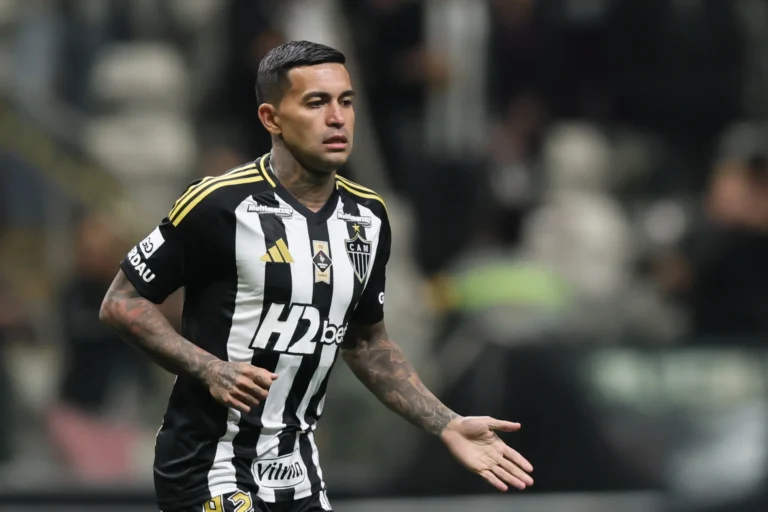 Dudu analisa estreia no Atlético-MG e fala sobre a competição por posição no ataque