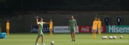 Fluminense na NFL: Jogadores aquecem para o futebol americano nos Estados Unidos