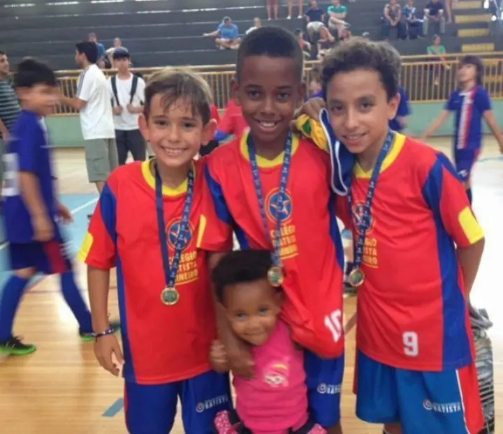 Estêvão: a joia que fez o torneio mudar as regras de falta.