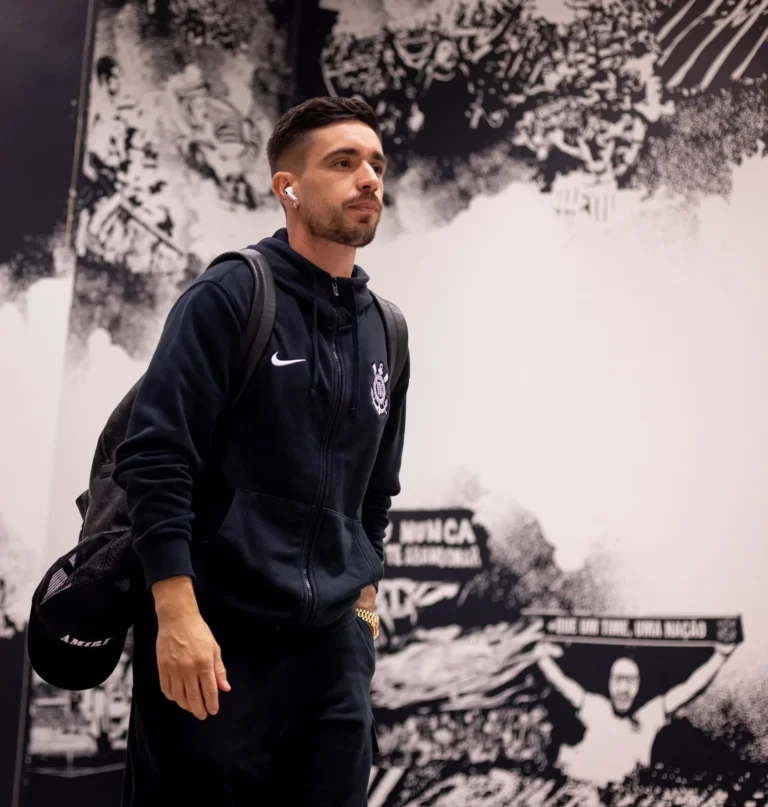 Corinthians: Igor Coronado é novamente preterido por Dorival e futuro é incerto