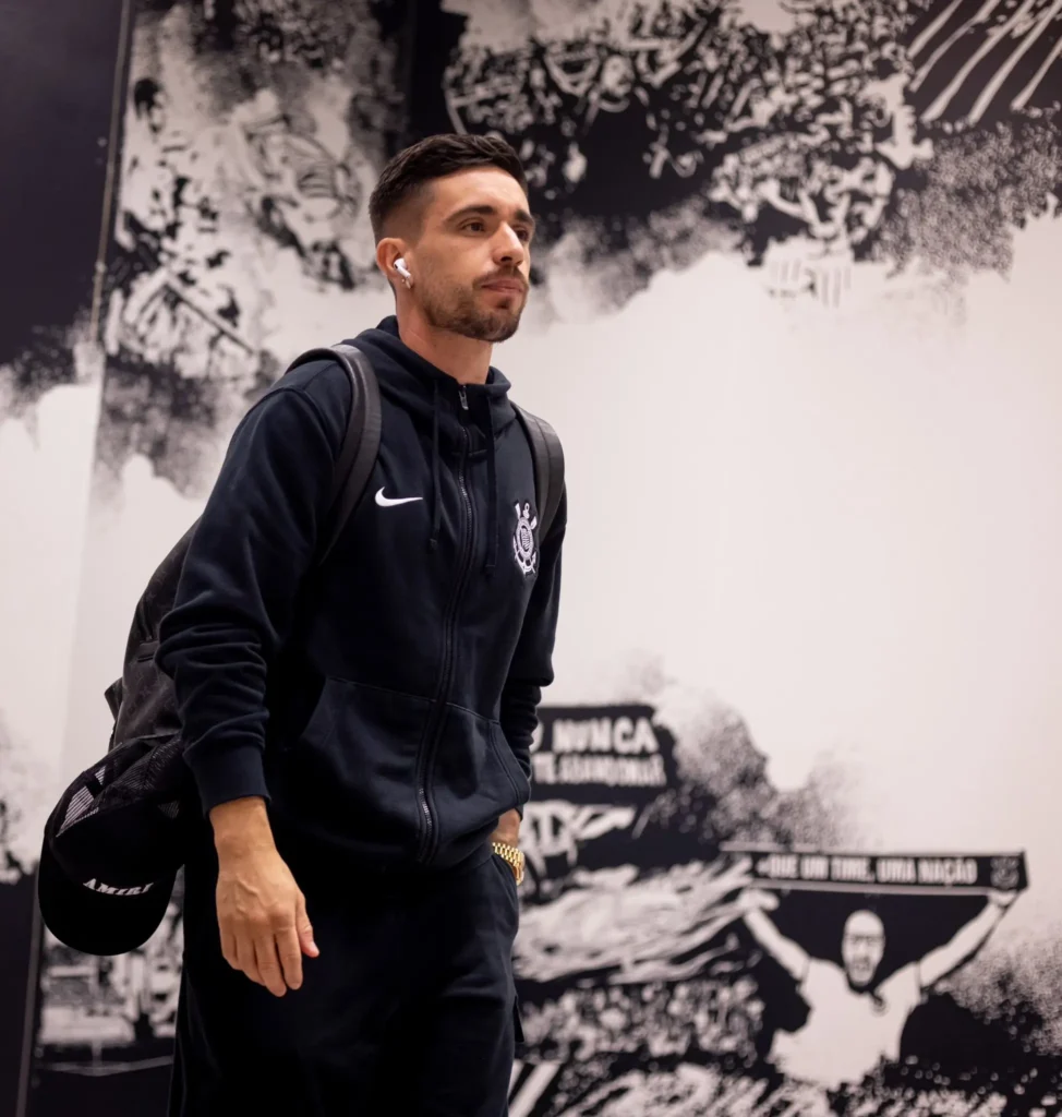 Corinthians: Igor Coronado é novamente preterido por Dorival e futuro é incerto