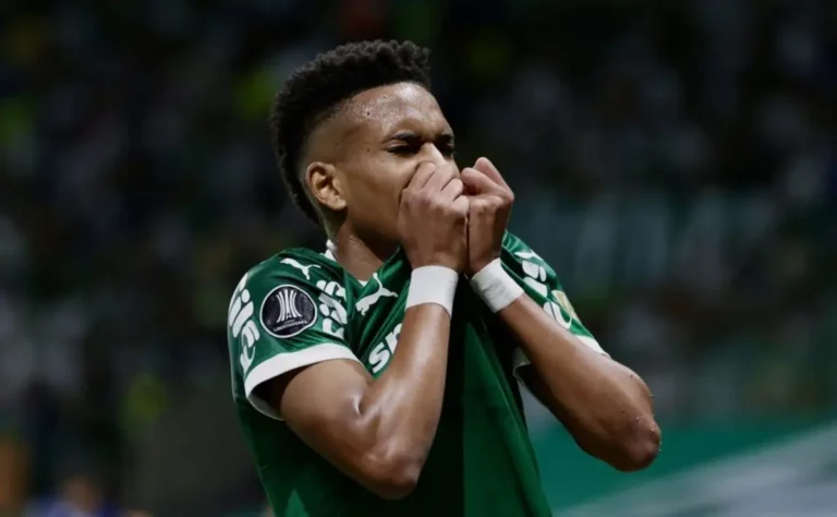 João Mário enaltece o Palmeiras antes do duelo e expõe detalhes: "Time mais forte"