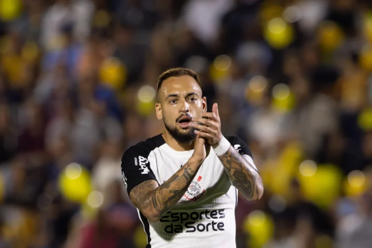 Fifa Determina Pagamento de R$ 6,5 Milhões do Corinthians ao Shakhtar por Maycon