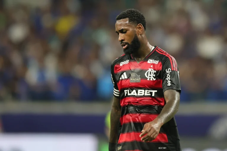 Filipe Luís recorda papo com Gerson no Flamengo: "Segue o mesmo jogador"