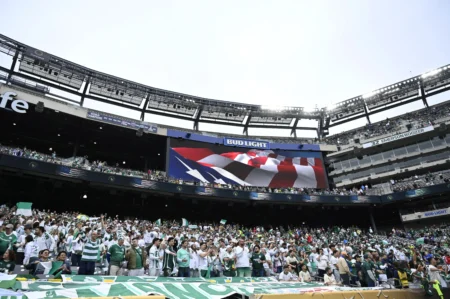 Palmeirenses tomam a Times Square e mostram o "clima brasileiro" na Copa de Clubes