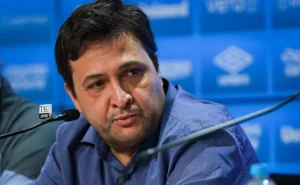 Grêmio age antes da CBF: Alberto Guerra planeja mudanças nos estrangeiros do time