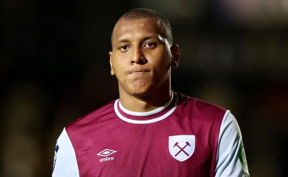 Internacional busca zagueiro e reabre negociações por Luizão, do West Ham