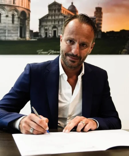 Gilardino: Herói da Copa assume time que retorna à elite italiana após 30 anos