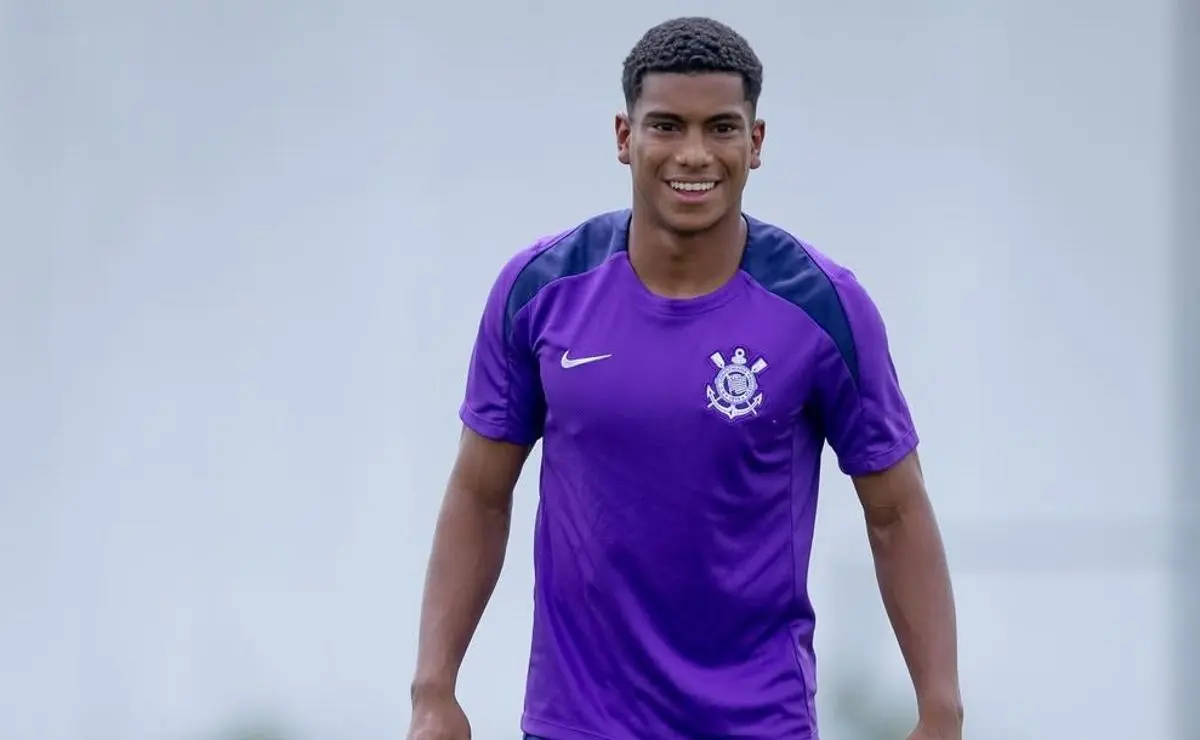 João Vitor Retorna ao Corinthians Após Lesão e Emociona a Fiel Torcida