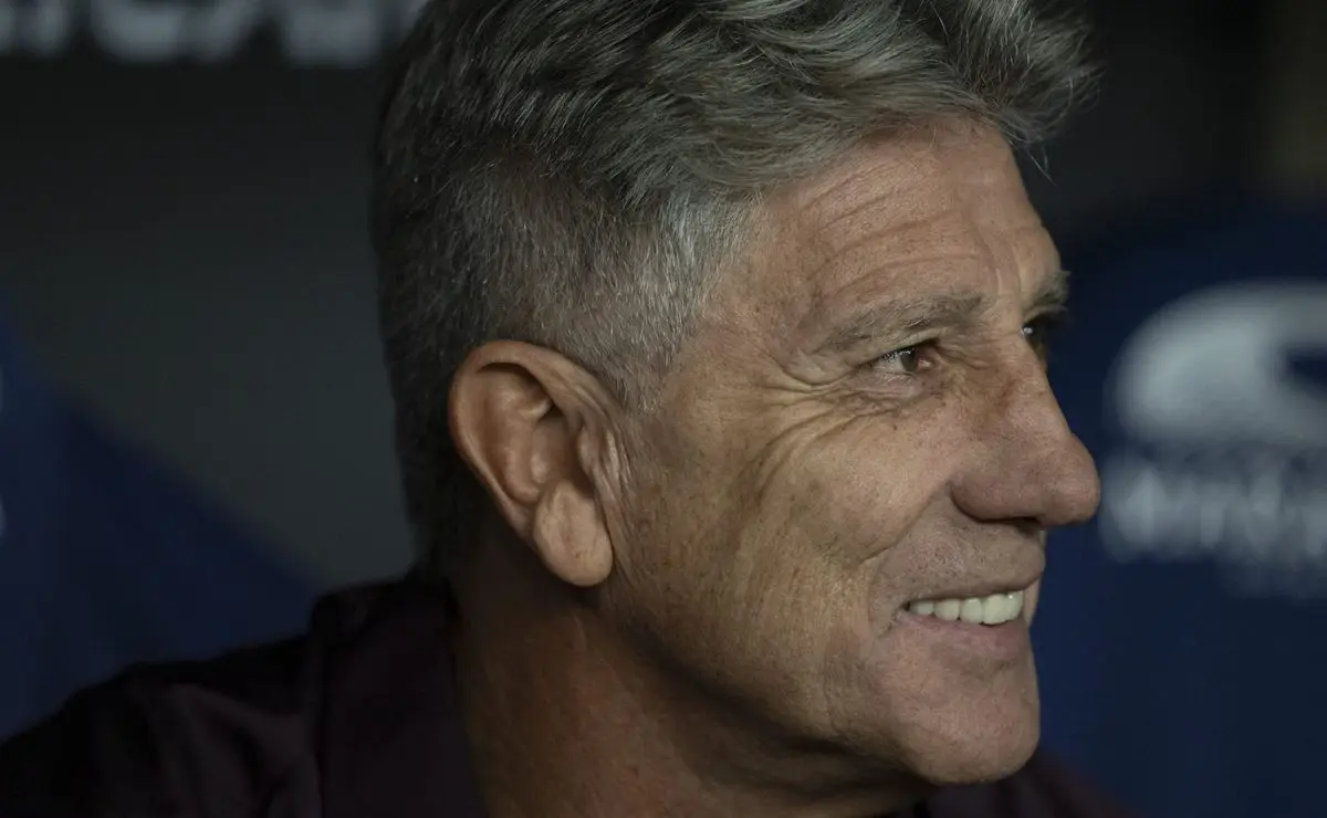 Renato Gaúcho Conquista Apoio da Torcida do Grêmio Após Derrota do Fluminense no Mundial: "A Culpa Era Dele?"