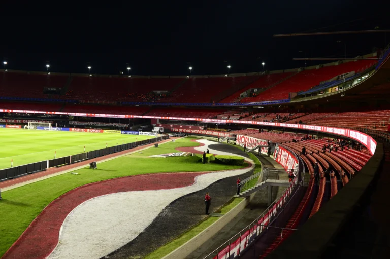 São Paulo: Contrato Renovado e Impacto Reduzido no Futebol