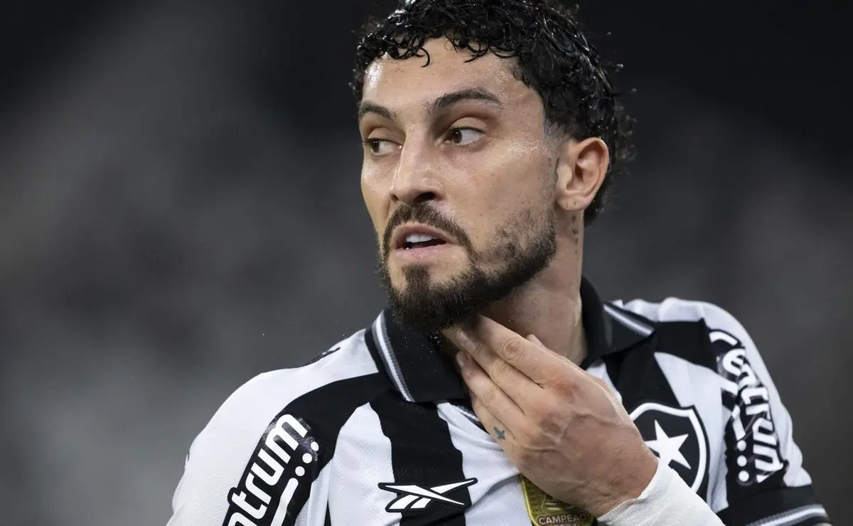 Telles destaca conhecimento do Palmeiras e vislumbra reencontro no Mundial.