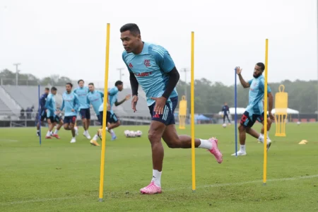Alex Sandro é o último desfalque no Flamengo