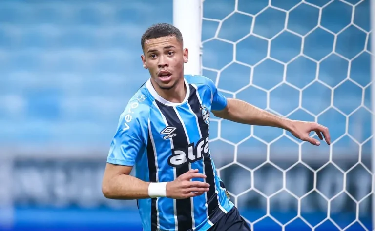Alysson projeta Cruzeiro x Grêmio pelo Brasileirão: Revelações e comparação inédita