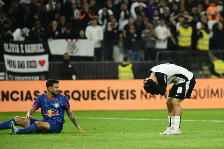 Análise: Corinthians precisa contratar reforços com urgência para ter força no Brasileirão