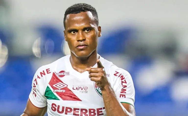 Arias pede apoio de Sul-Americanos para o Fluminense contra o Chelsea no Mundial de Clubes.