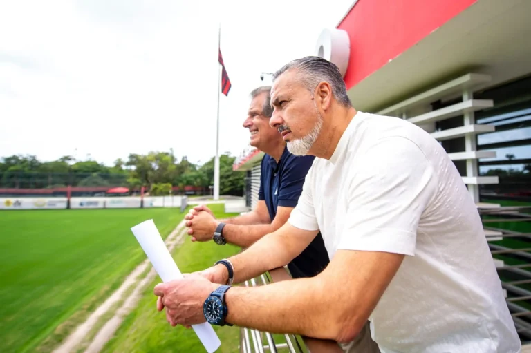 Bastidores: crise no Flamengo: veto de Bap a reforço e desgaste com elenco expõem impasse com José Boto