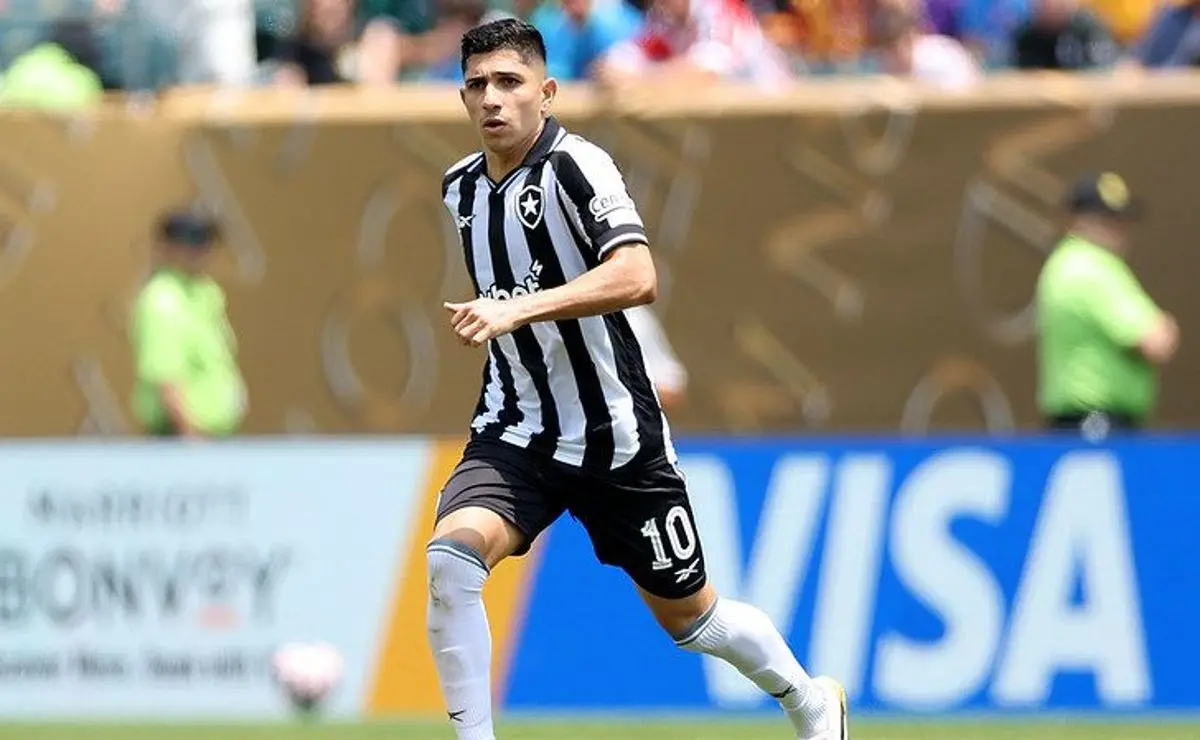 Botafogo busca reação após eliminação no Mundial de Clubes e saídas importantes