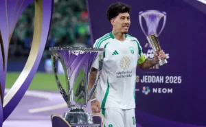 "Botafogo confirma saída de seu jogador Firmino para o Catar"