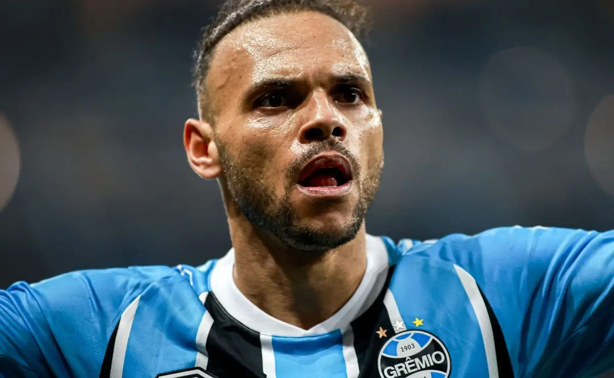Braithwaite deixa um recado para Ancelotti e ironiza sobre a Seleção Brasileira