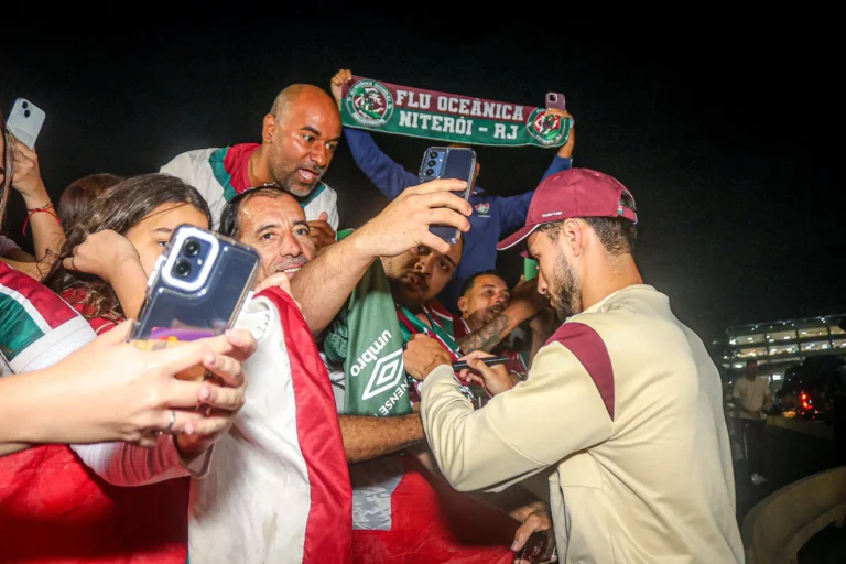Campanha na Copa do Mundo revitaliza a relação do Fluminense com a torcida