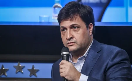 Carballo pode deixar o Grêmio caso o Nacional mostre interesse no atleta