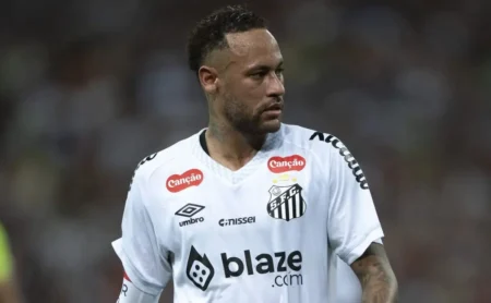 Cleber Xavier expõe situação de Neymar no Santos e detalhes da minutagem do atacante para o jogo contra o Flamengo