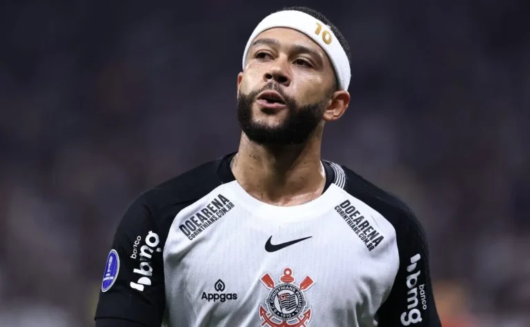 Craque Neto alerta sobre possível ação judicial do Memphis Depay contra o Corinthians: “Vai entrar na Justiça”